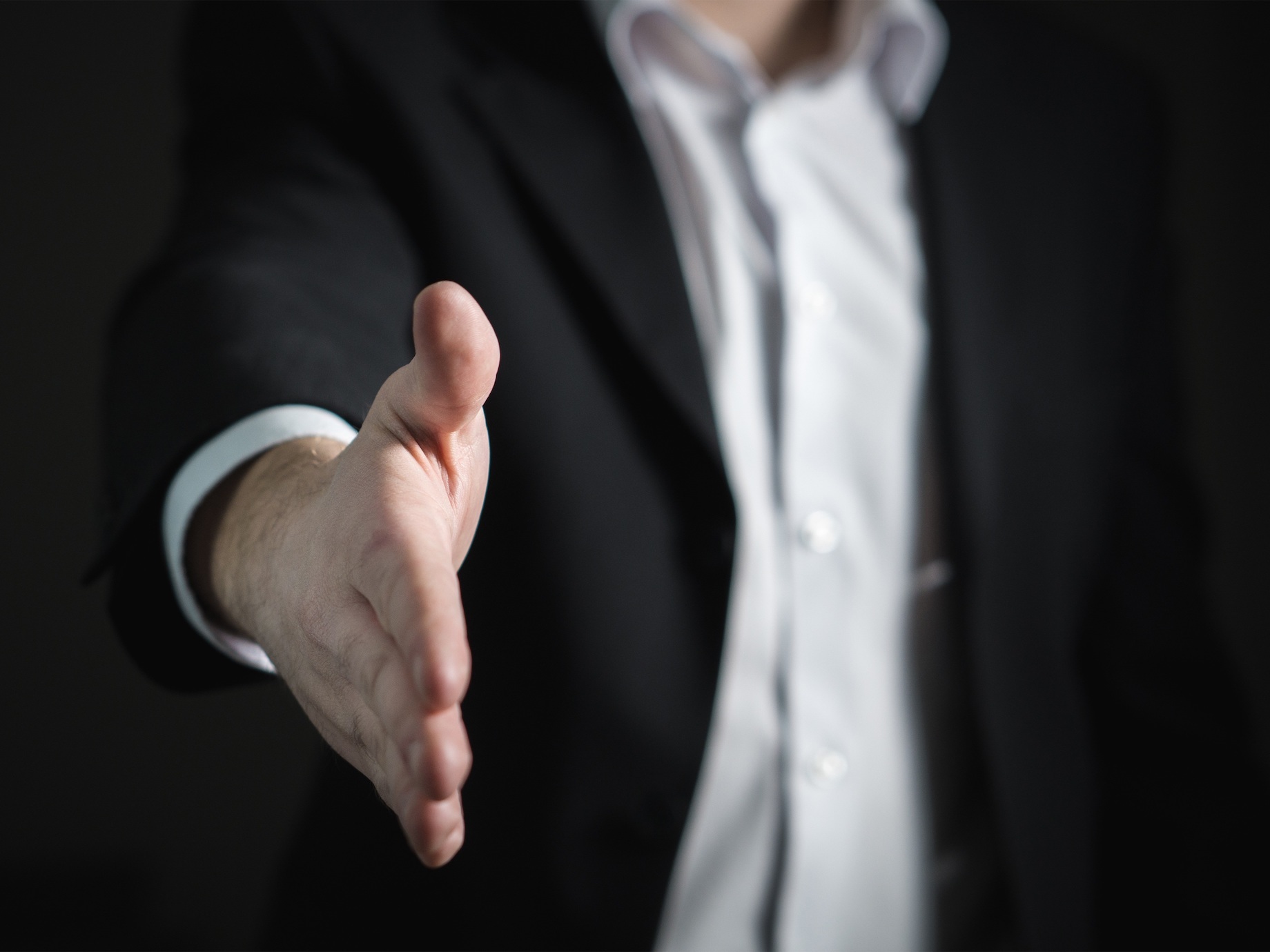 人才訓練CEO解析：４個銷售人員必備的能力！